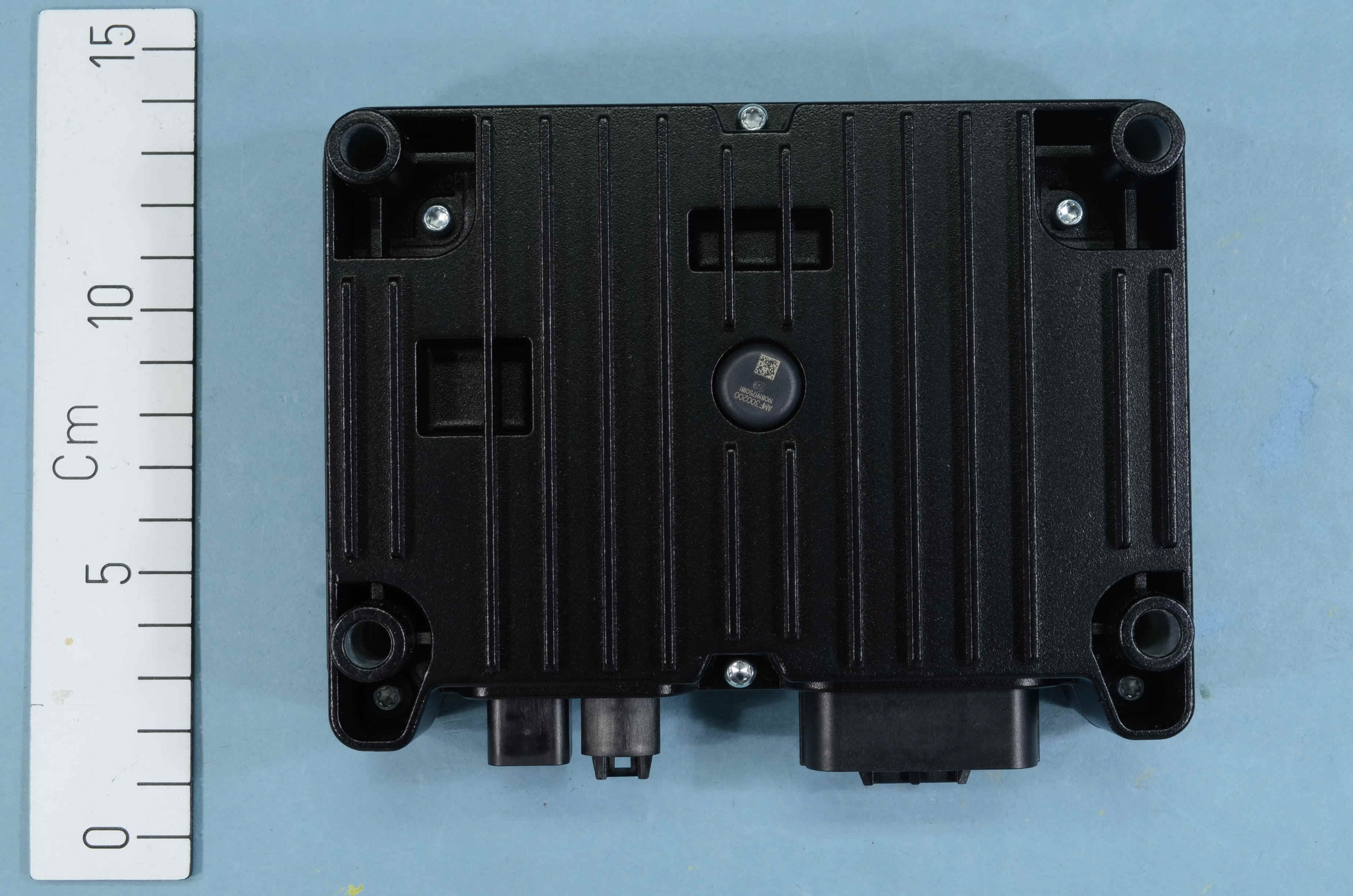 Telematics unit for mounting on forklifts - FCC ID 2A24D-DHU4 - Toyota Material Handling Manufacturing Sweden AB (2)