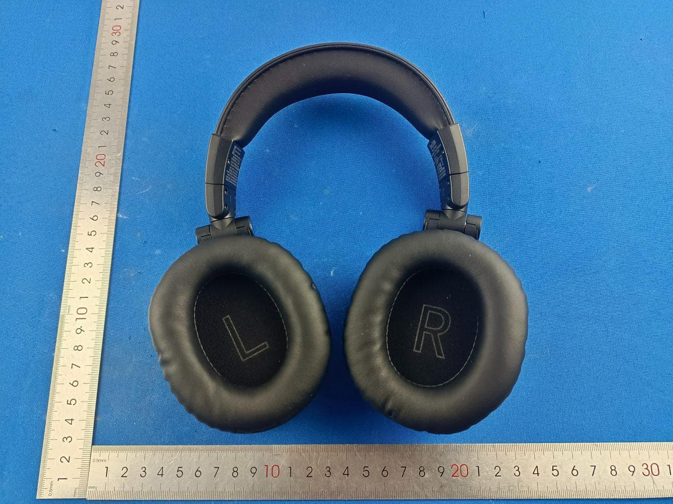 Wireless Headphones - FCC ID 2A25A-A70GEN2 - YI ZHAO (SHENZHEN) CO., LIMITED.