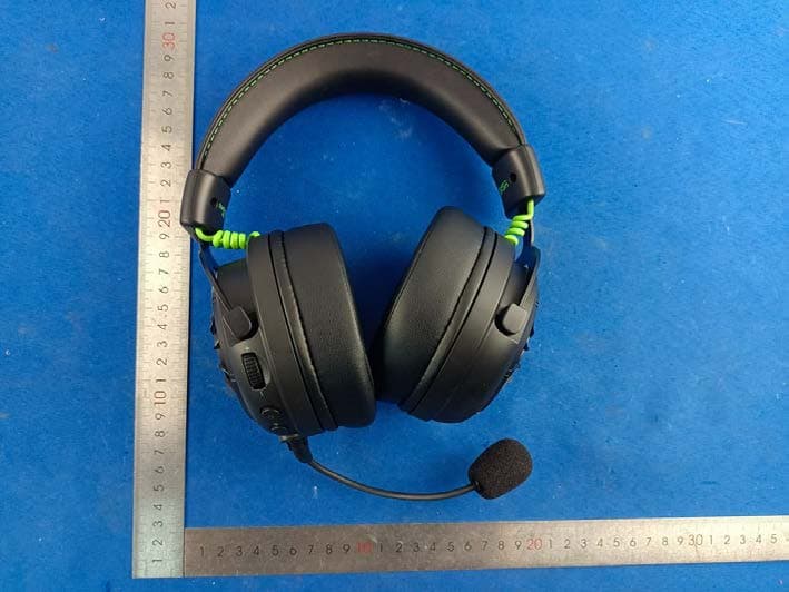 Wireless Gaming Headset - FCC ID 2A25A-E5000BT - YI ZHAO (SHENZHEN) CO., LIMITED. (4)