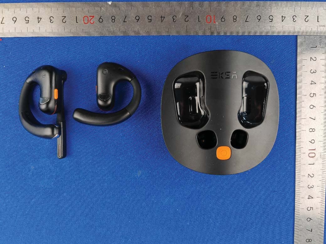 S30 - FCC ID 2A25A-S30 - YI ZHAO (SHENZHEN) CO., LIMITED. (2)