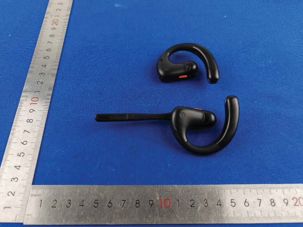 S30 - FCC ID 2A25A-S30 - YI ZHAO (SHENZHEN) CO., LIMITED. (4)