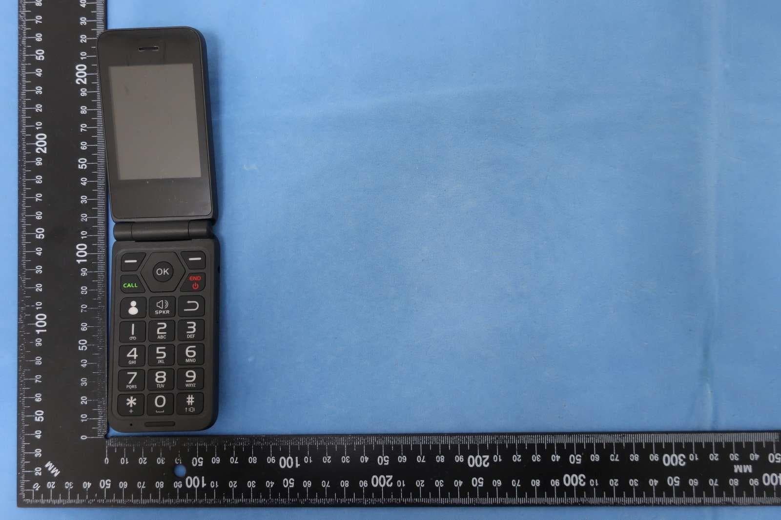 Feature phone - FCC ID 2A28USL006D - COOSEA  GROUP  (HK)  COMPANY  LIMITED (3)