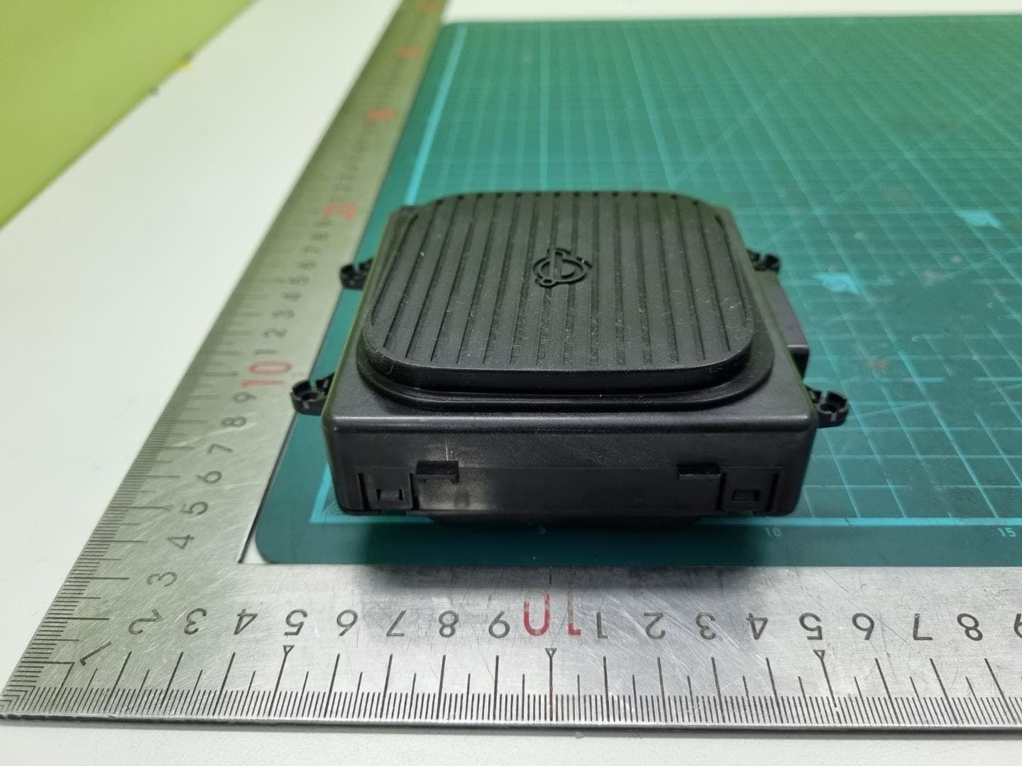 Wireless Power Charger - FCC ID 2A29I-SX2WPC - Aptiv Connection Systems Korea LLC (3)
