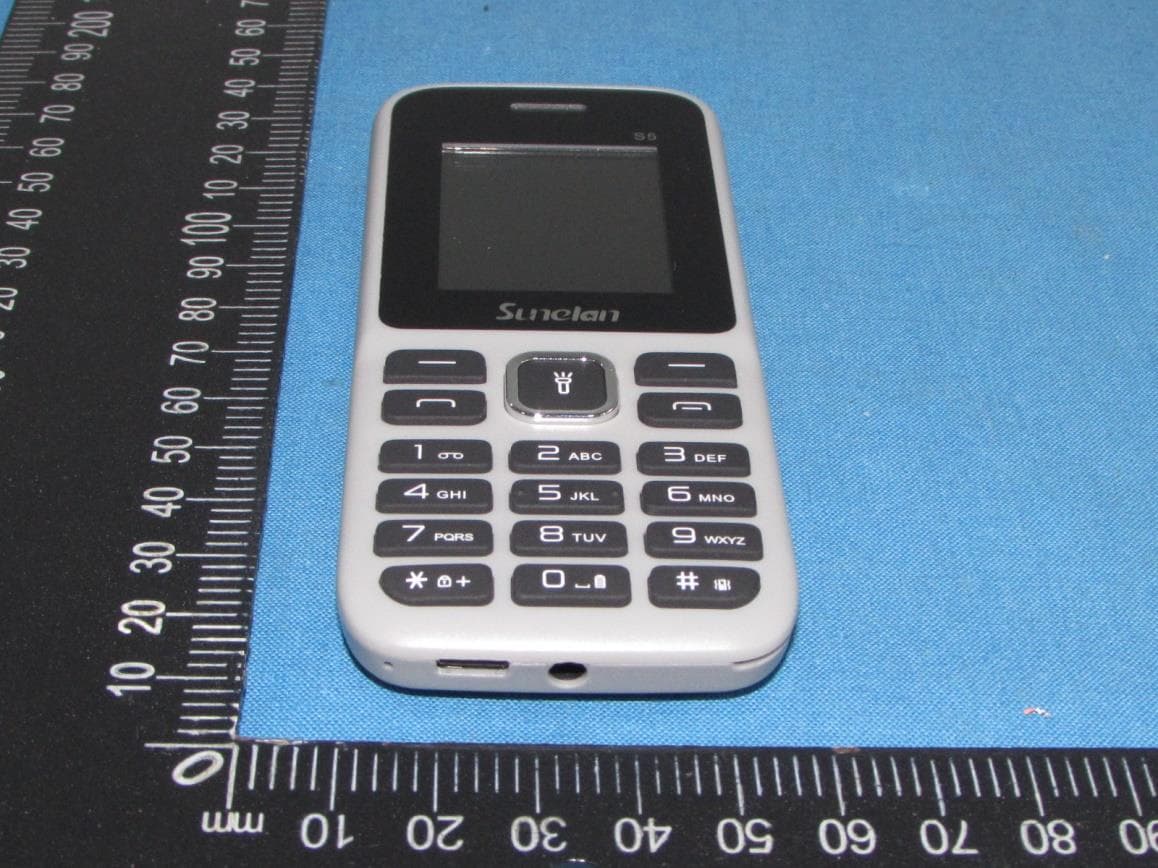 Feature phone - FCC ID 2A2AJ-S5 - Zhangzhou Zhongke Zhigu Technology Co.,Ltd. (3)