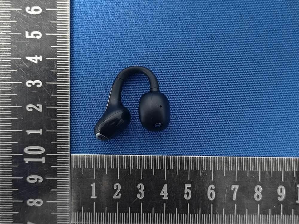 True Wireless Earphones - FCC ID 2A2BY-HE-102-A - Dongguan Huien Electronic Technology Co., Ltd (2)