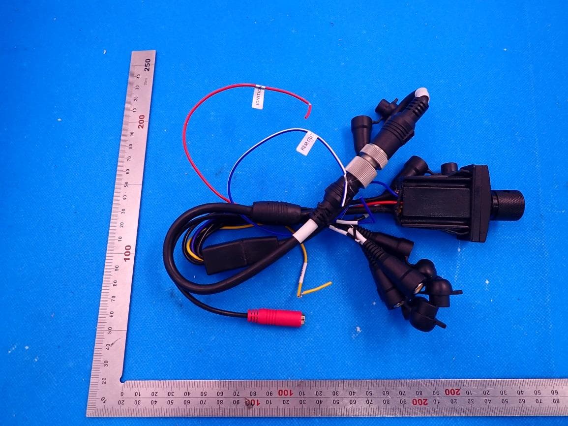 Bluetooth adapter - FCC ID 2A2C3-BTR - WIRELESS EDGE LIMITED (2)
