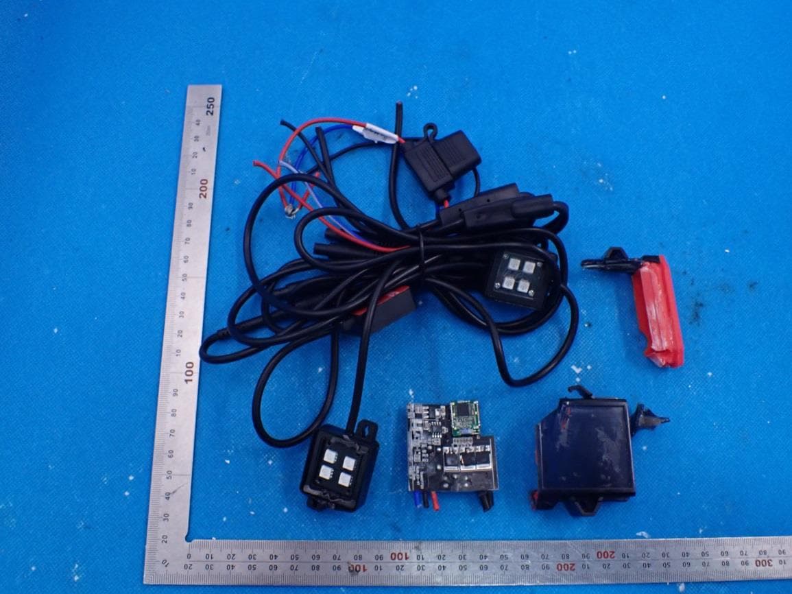 Bluetooth adapter - FCC ID 2A2C3-RGBLED - WIRELESS EDGE LIMITED (4)
