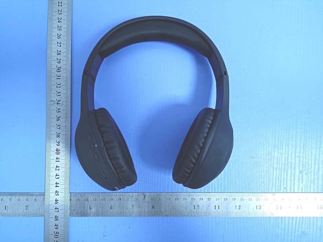 Bluetooth headphone - FCC ID 2A2EE-SWB130 - JiangXi Sunwe Industrial Co., Ltd.