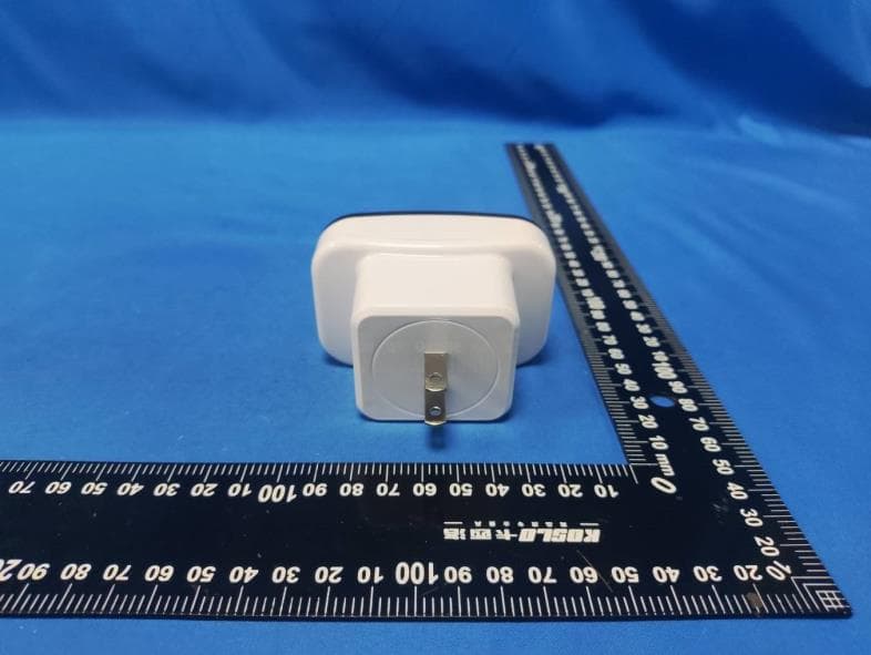 WIFI repeater - FCC ID 2A2F4-MT02-4 - Shenzhen Urant Technology Co., Ltd (4)