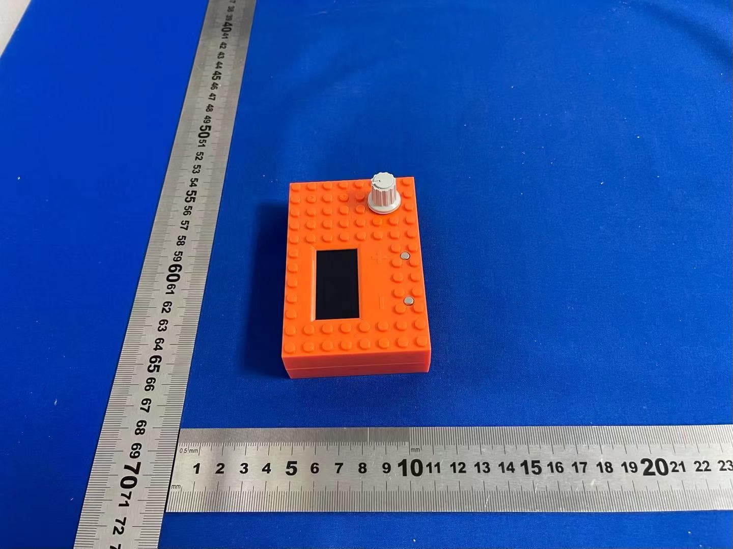 Education equipment - FCC ID 2A2FZ-AMP0121 - EdPro LLC (2)