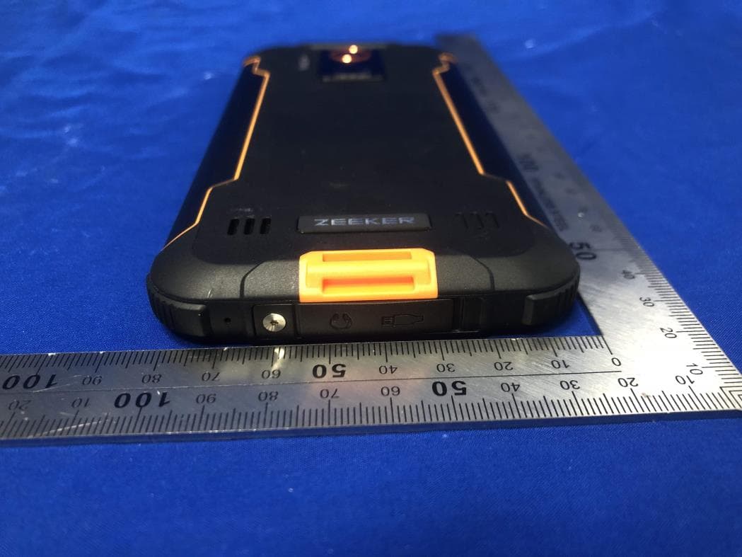 Mobile phone - FCC ID 2A2GN-P10 - Shenzhen Coosea Group Company Limited (2)