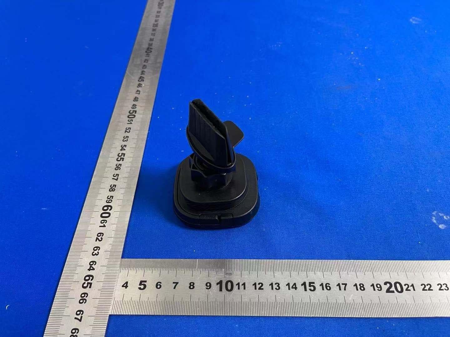15W Wireless Charger - FCC ID 2A2GO-WL3800 - Dongguan Budi Electronic Co.,ltd (2)