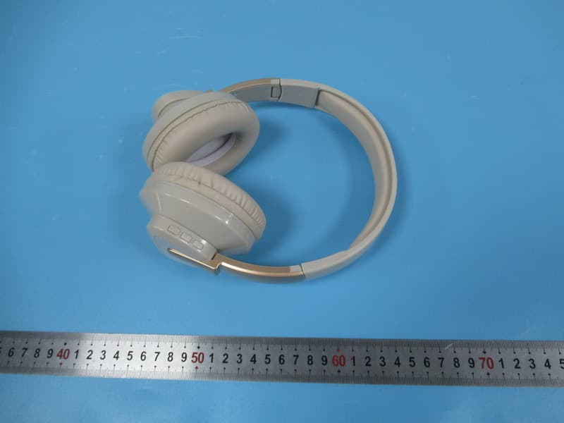 Bluetooth headphone - FCC ID 2A2H6-MU01041 - Shenzhen Bao Tianhua Technology Co., Ltd. (2)