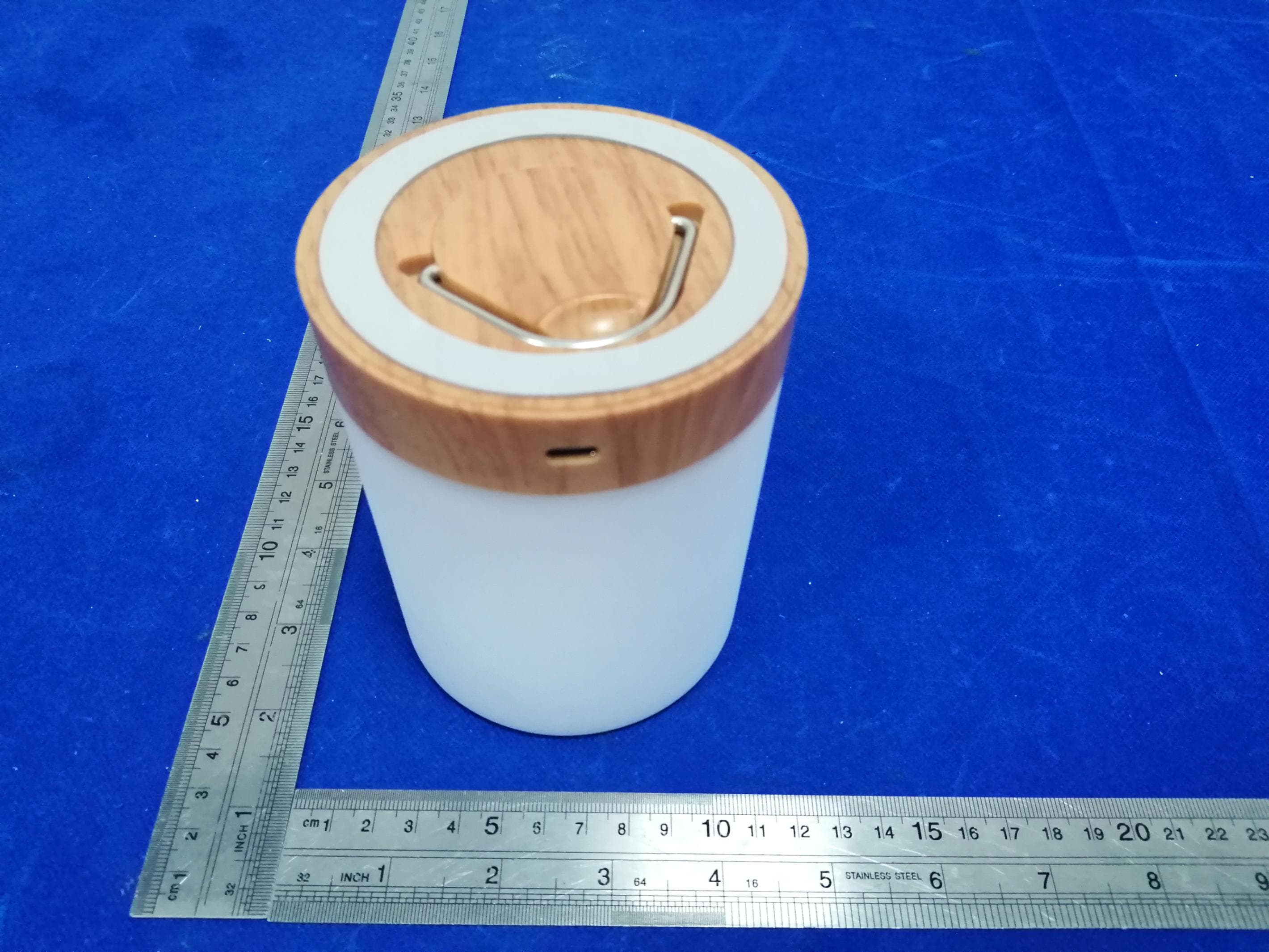 Bedside lamp/Table lamp - FCC ID 2A2HS-M1-W - Shenzhen Langka Electronic Co., Ltd. (2)