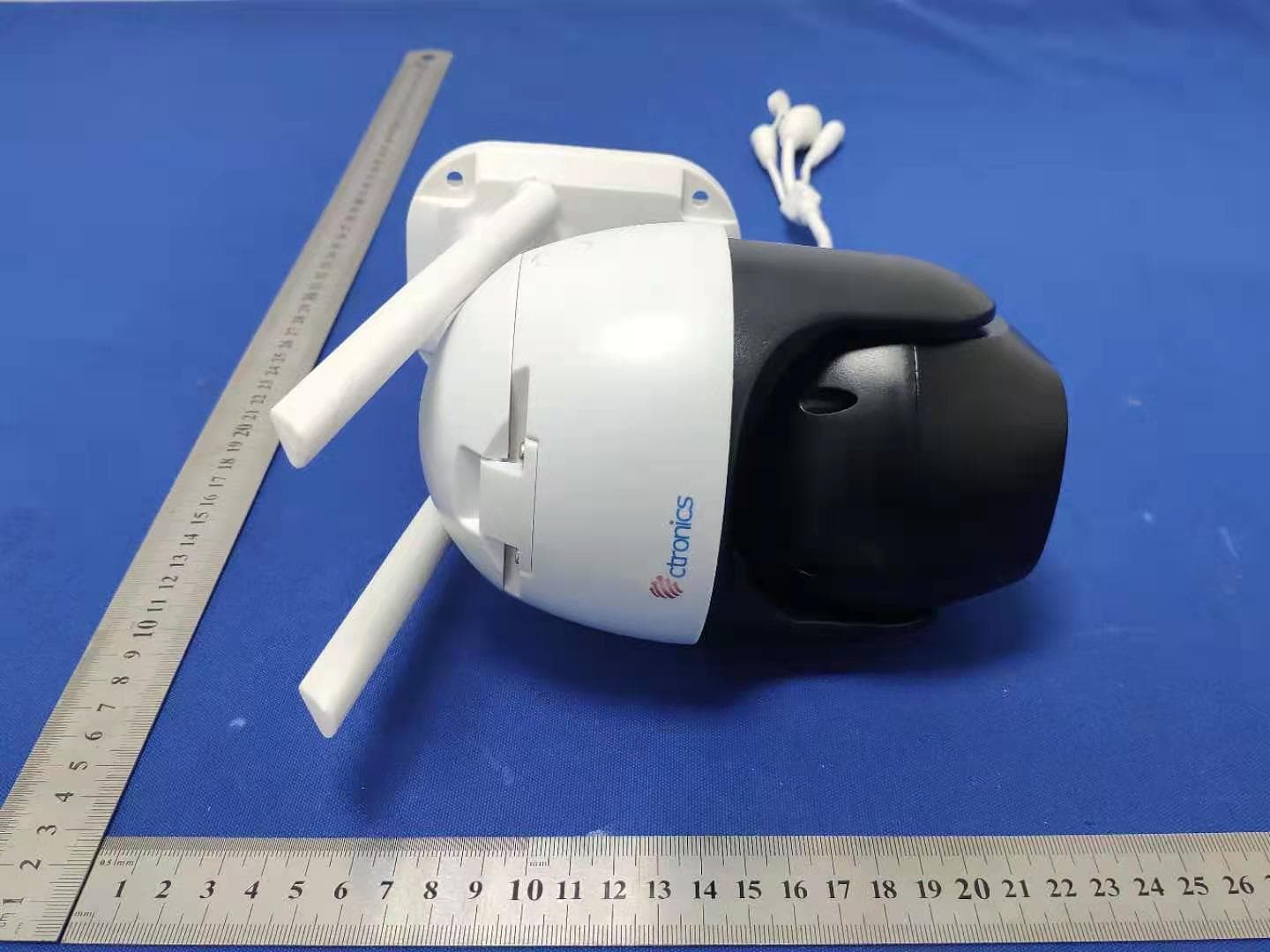 WIFI IP CAMERA - FCC ID 2A2IHCTIPC-285C - Shenzhen C-tronics Co., Ltd. (2)