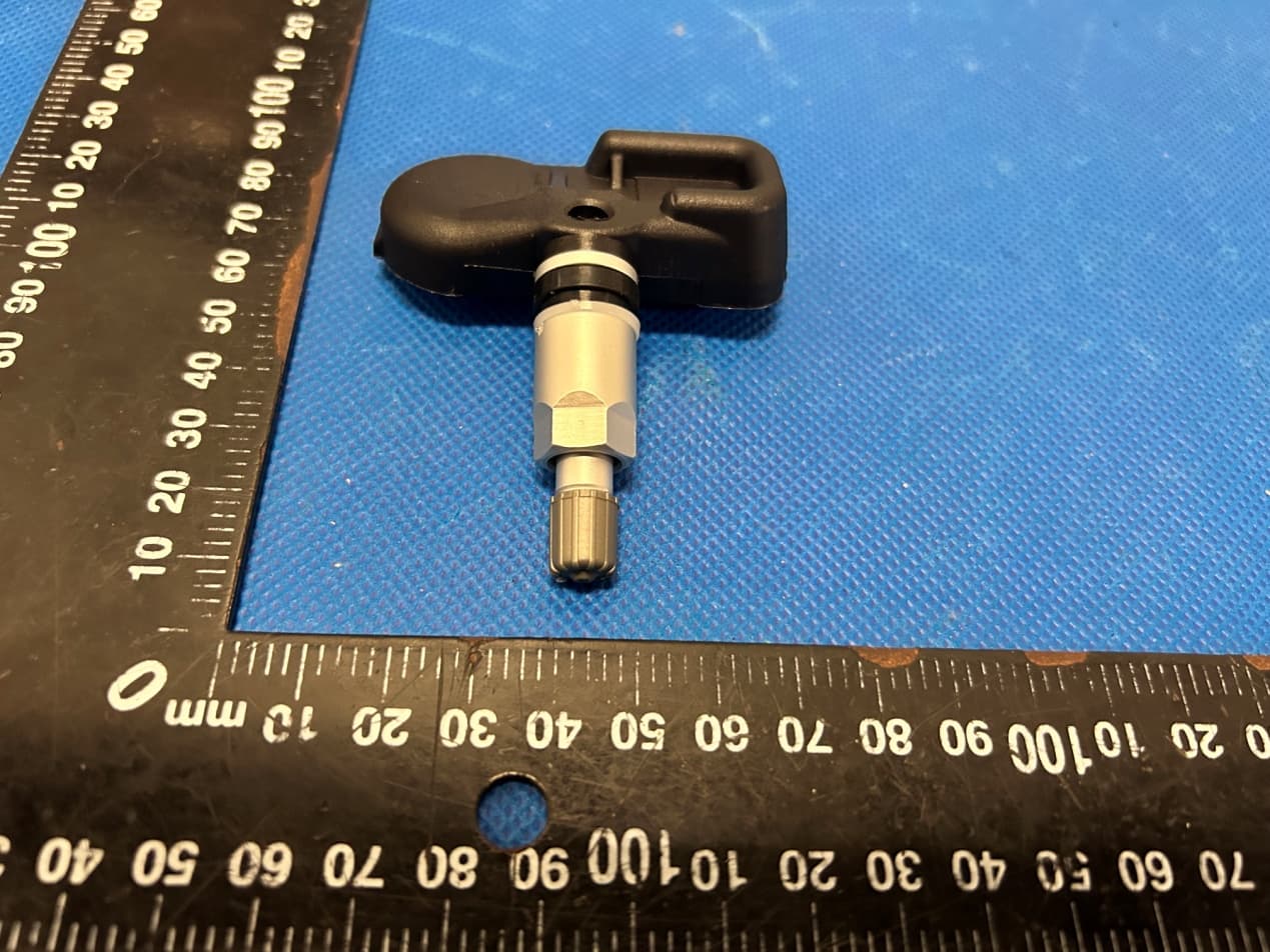 Tire pressure monitor - FCC ID 2A2IJ-SAINT0208 - ZHEJIANG IRONSTAMP AUTO PARTS CO.,LTD (4)