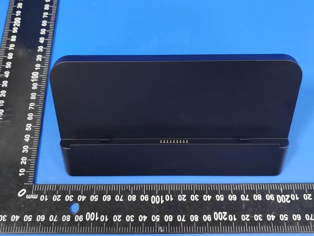 Tablet PC - FCC ID 2A2J4-L1108 - Shenzhen Pretech Industrial Co., Ltd (5)