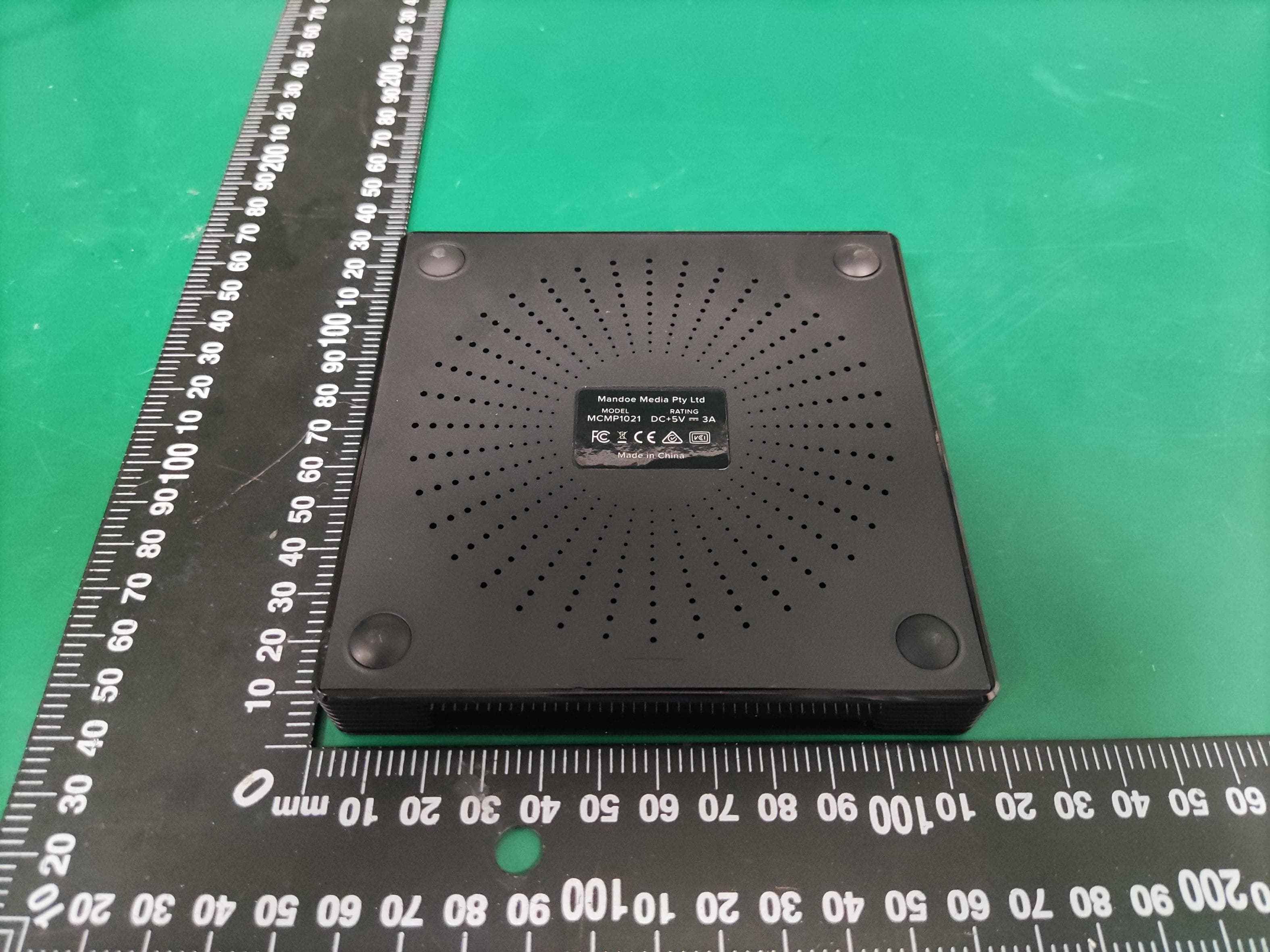 Digital Advertising Media Player - FCC ID 2A2KG-MCMP10211 - Mandoe Media Pty Ltd (3)