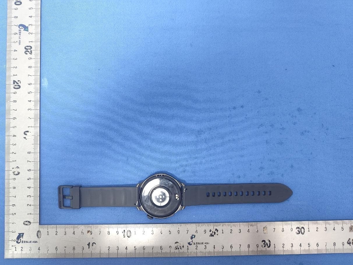KUMI Smart Watch - FCC ID 2A2L4-SOAROH - Kumi Technology Co., Ltd. (3)