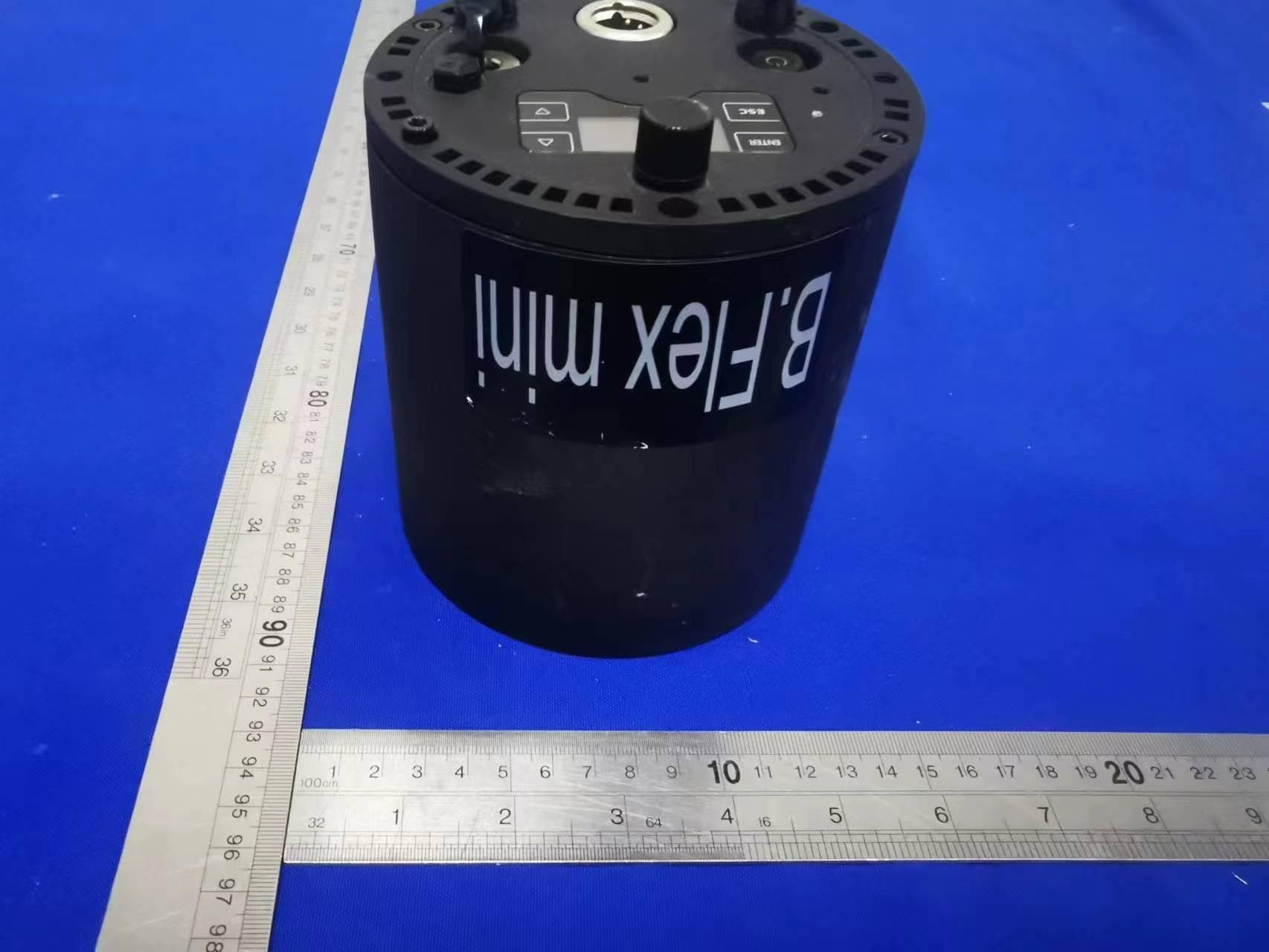 LED Battery Light - FCC ID 2A2LS-BFLEX - ROXX GmbH (3)