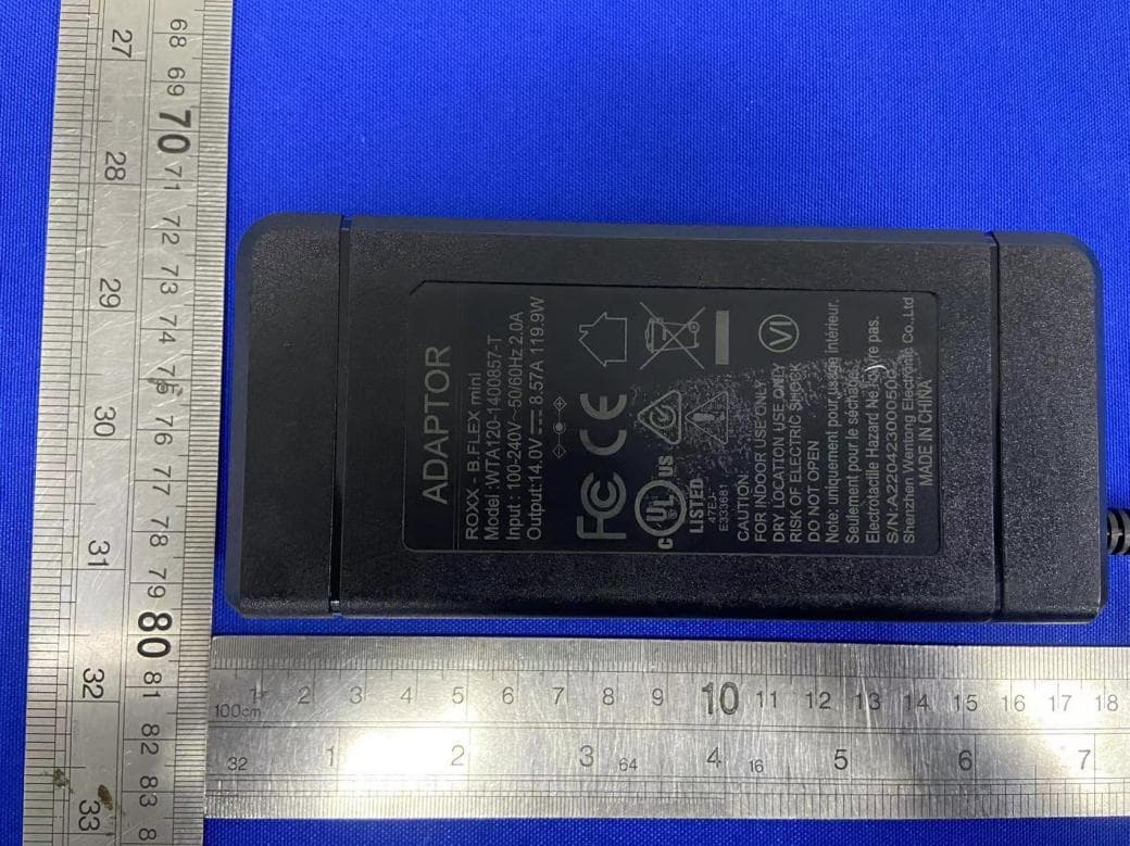 LED Battery Light - FCC ID 2A2LS-BFLEX - ROXX GmbH