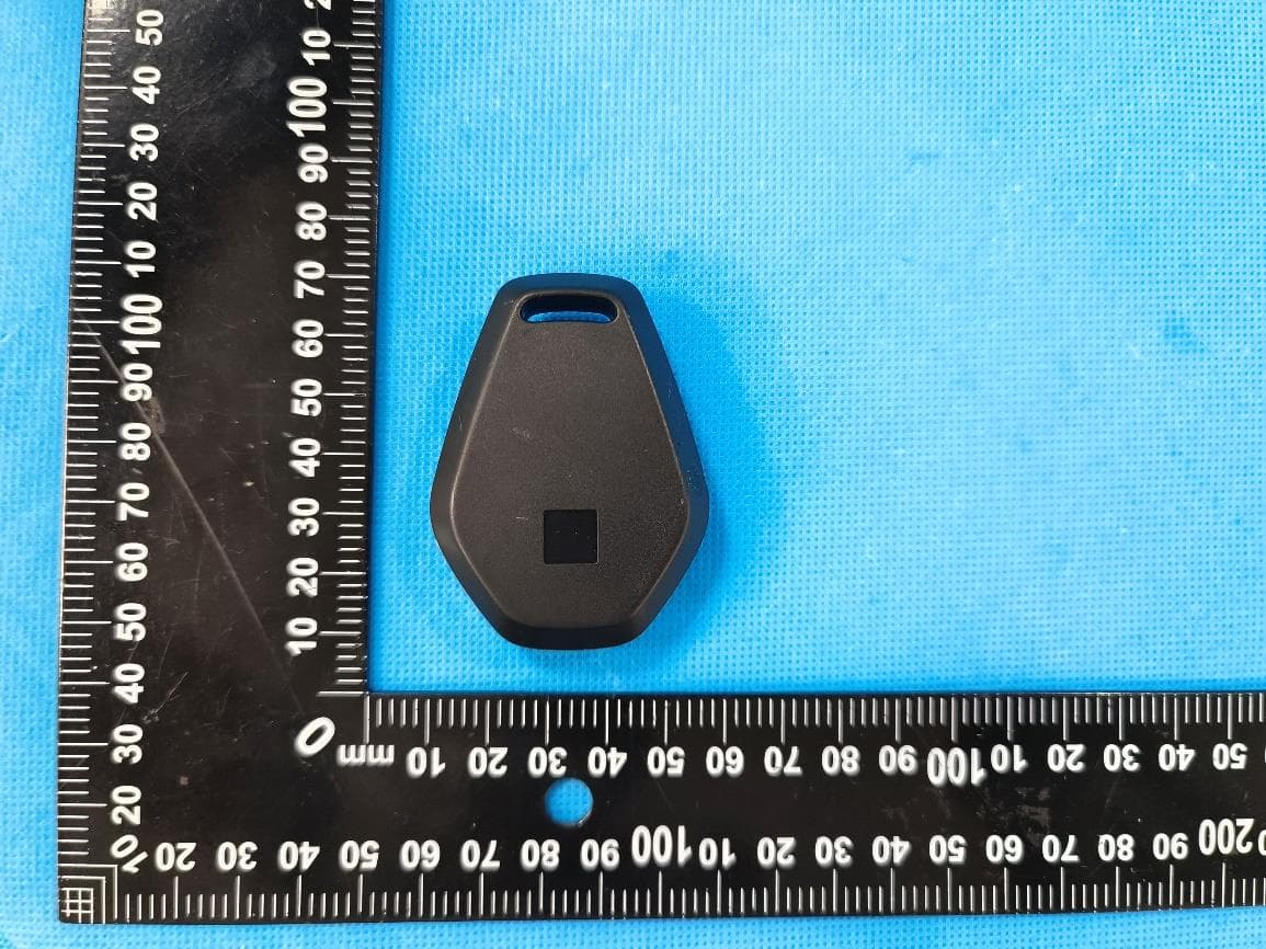 Electronic Fence Receiver with BLE and LoRa - FCC ID 2A2NKHQB204-S01-023 - Hangzhou HopeChart IoT Technology Co., Ltd.