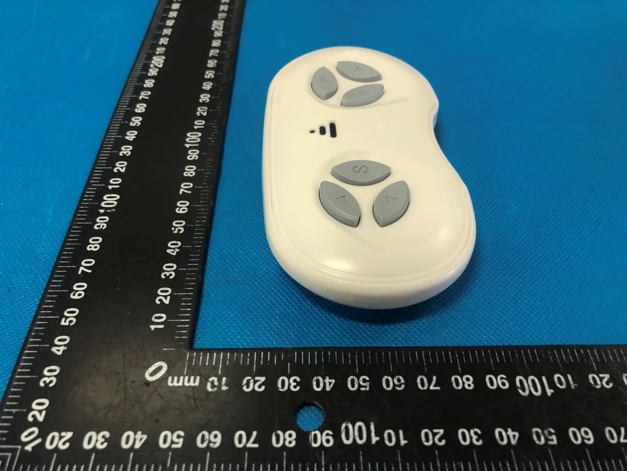 Stroller remote control - FCC ID 2A2OR-YJW824B-TX - Hangzhou YajingWei Electronic Technology Co., Ltd (4)