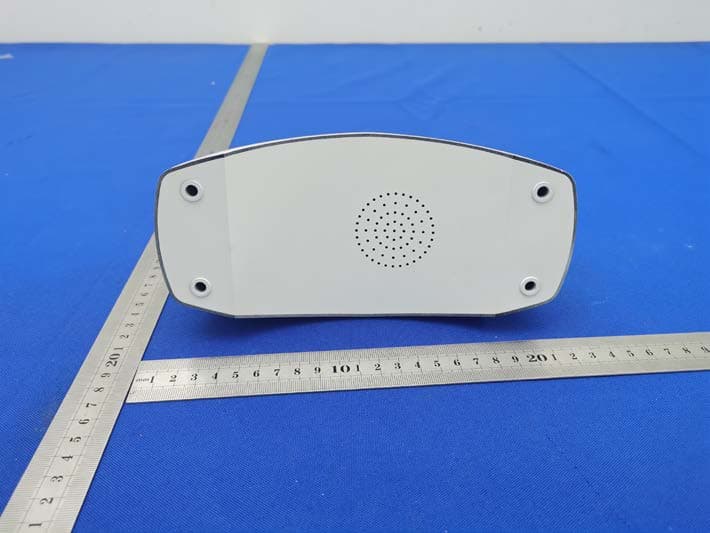 Dazzling projector lamp - FCC ID 2A2P4-HR-C1 - Yunfu Hongrui Intelligent Equipment Co., Ltd.