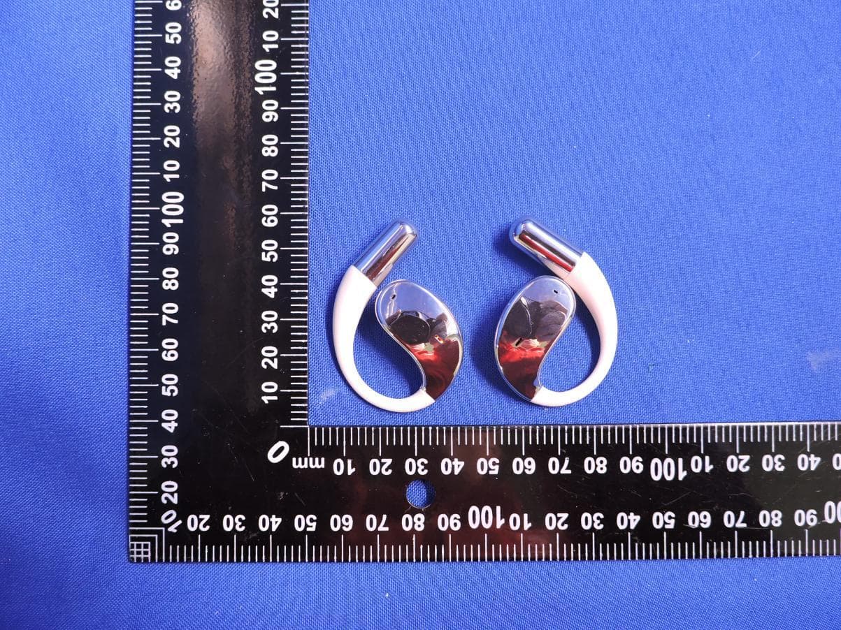 OWS Wireless headset - FCC ID 2A2P5-OHR621 - Acer Gadget Inc.
