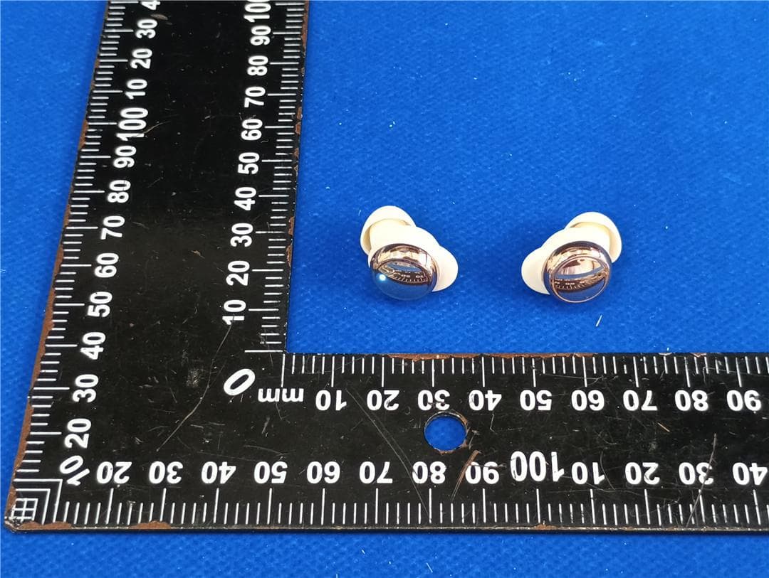 In-Ear Earbuds (TWS) - FCC ID 2A2P5-OHR818 - Acer Gadget Inc. (2)