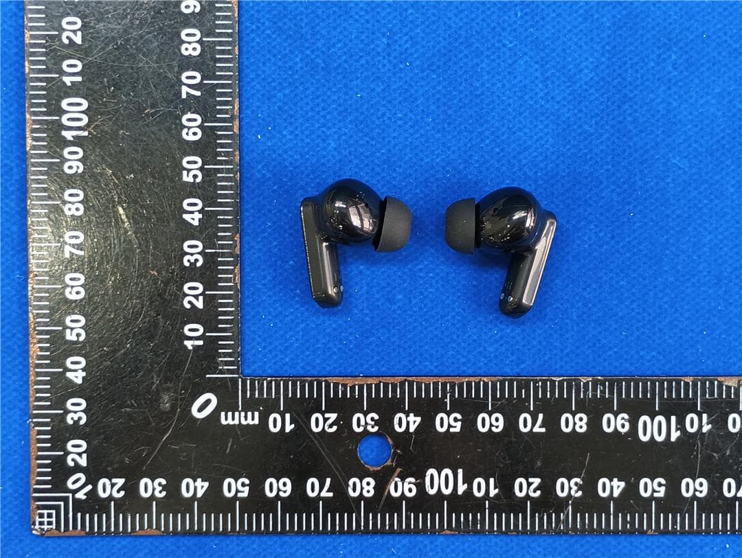 In-Ear Earbuds (TWS) - FCC ID 2A2P5-OHR819 - Acer Gadget Inc. (3)
