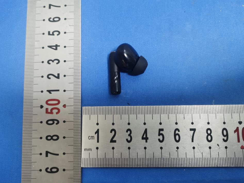 Wireless Earbuds - FCC ID 2A2P8-Q16 - Shenzhen lebel Technology Co.,Ltd
