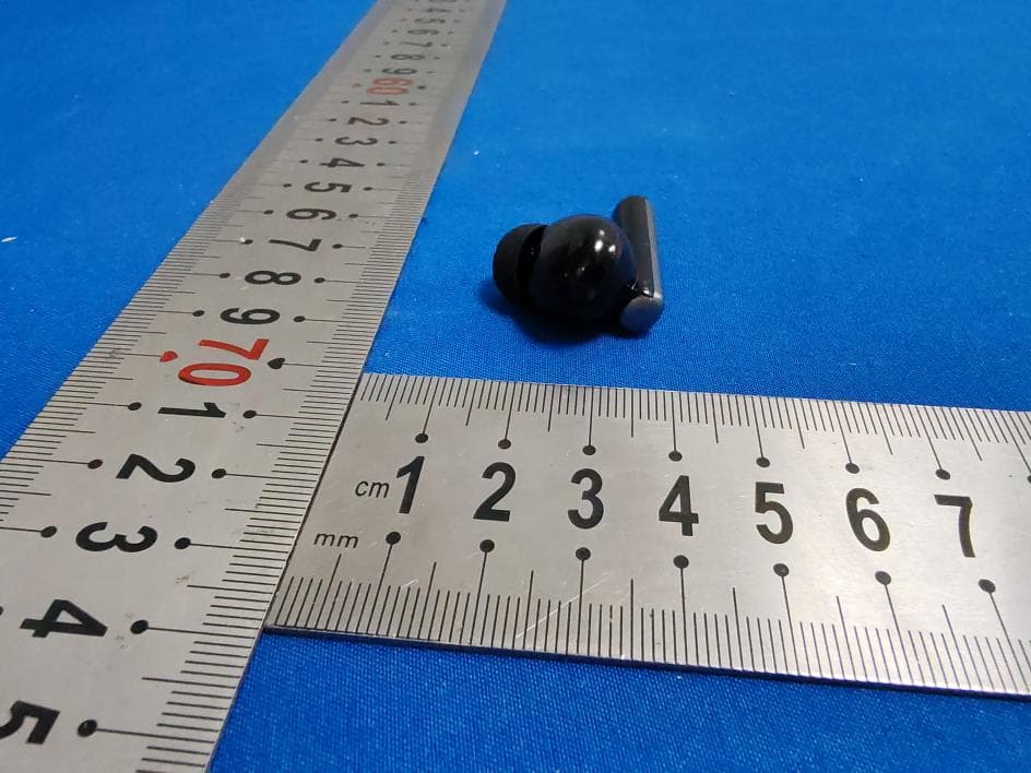 True Wireless Stereo Earphones - FCC ID 2A2P8-Q18 - Shenzhen lebel Technology Co.,Ltd (3)