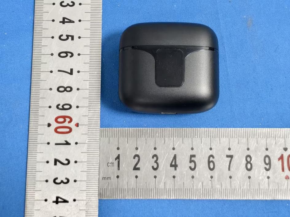 True Wireless Stereo Earphones - FCC ID 2A2P8-Q19 - Shenzhen lebel Technology Co.,Ltd (3)