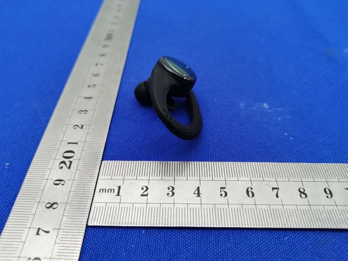 wireless earphone - FCC ID 2A2P8-T09 - Shenzhen lebel Technology Co.,Ltd (4)