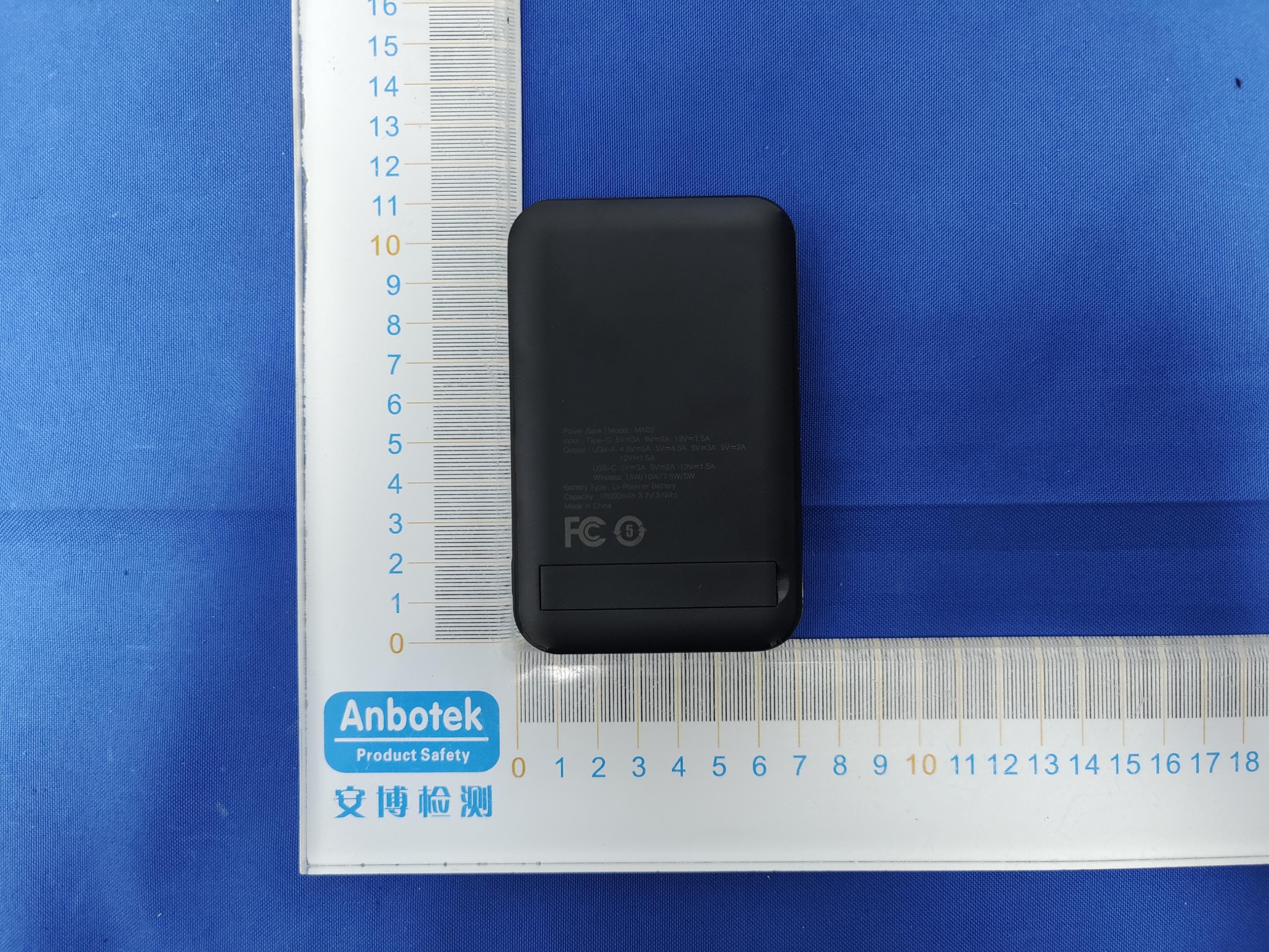 10000mAh Wireless Power bank - FCC ID 2A2Q2-MA02 - Taisons International Co.