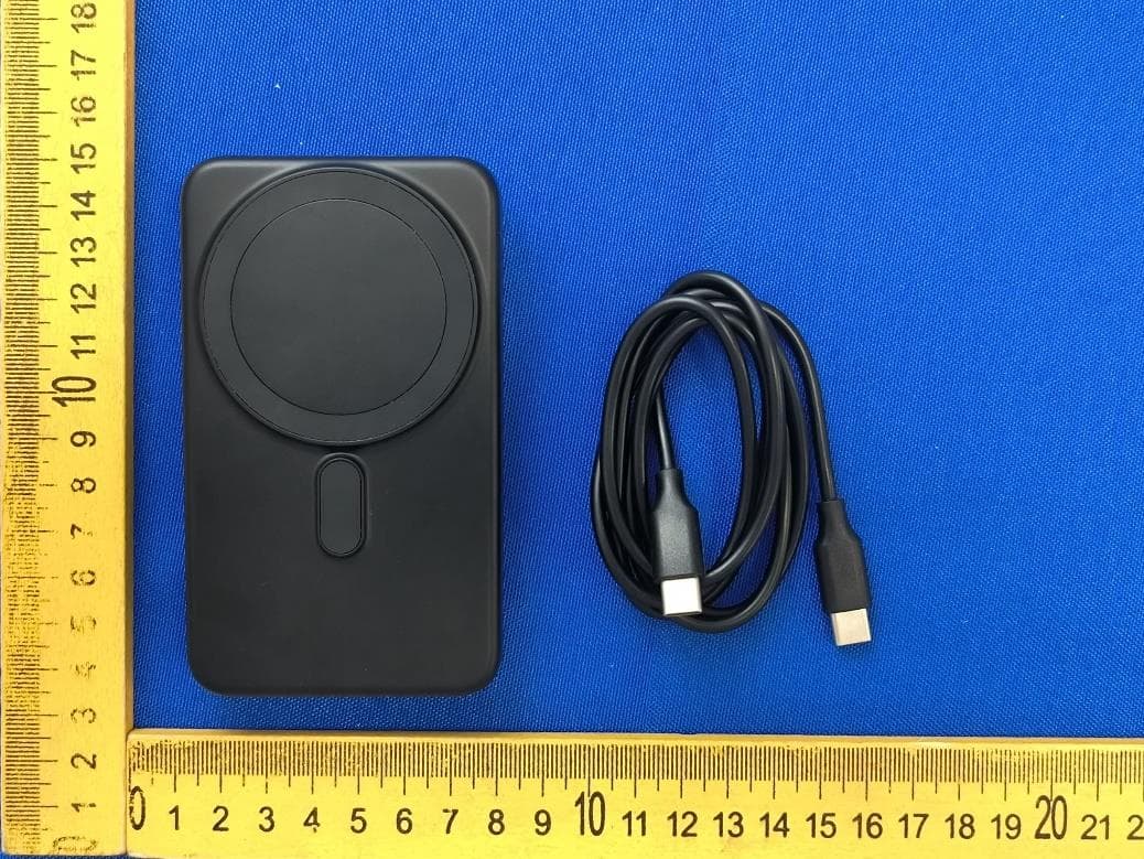4 IN 1 MAGNETIC WIRELESS CHARGING STATION - FCC ID 2A2Q2-WF20S - Taisons International Co. (2)