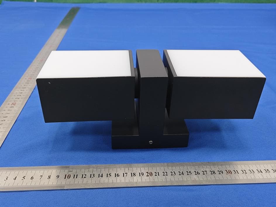 Wall Light - FCC ID 2A2QE-XMWLA - Yuyao Yunjin Electrical Appliance Co., Ltd (5)