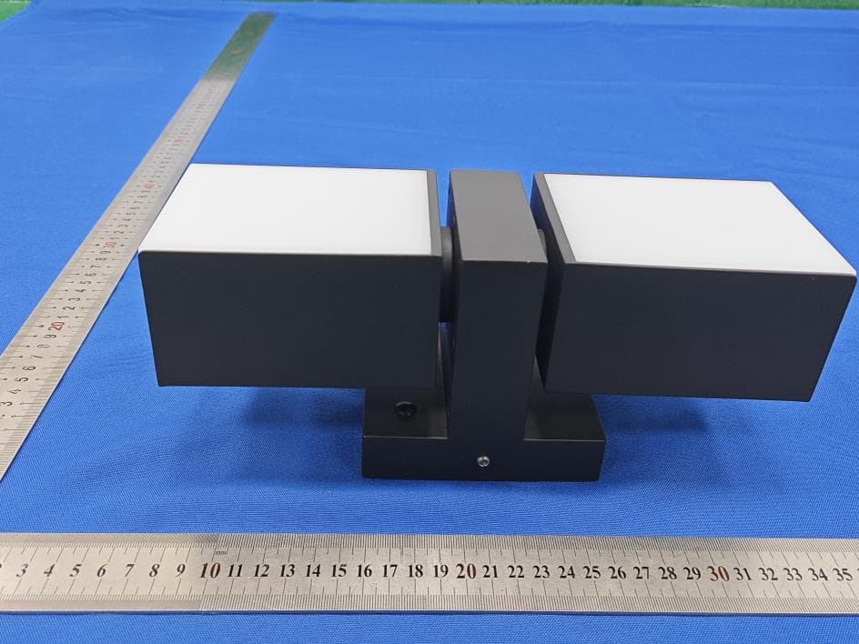 Wall Light - FCC ID 2A2QE-XMWLA - Yuyao Yunjin Electrical Appliance Co., Ltd (4)