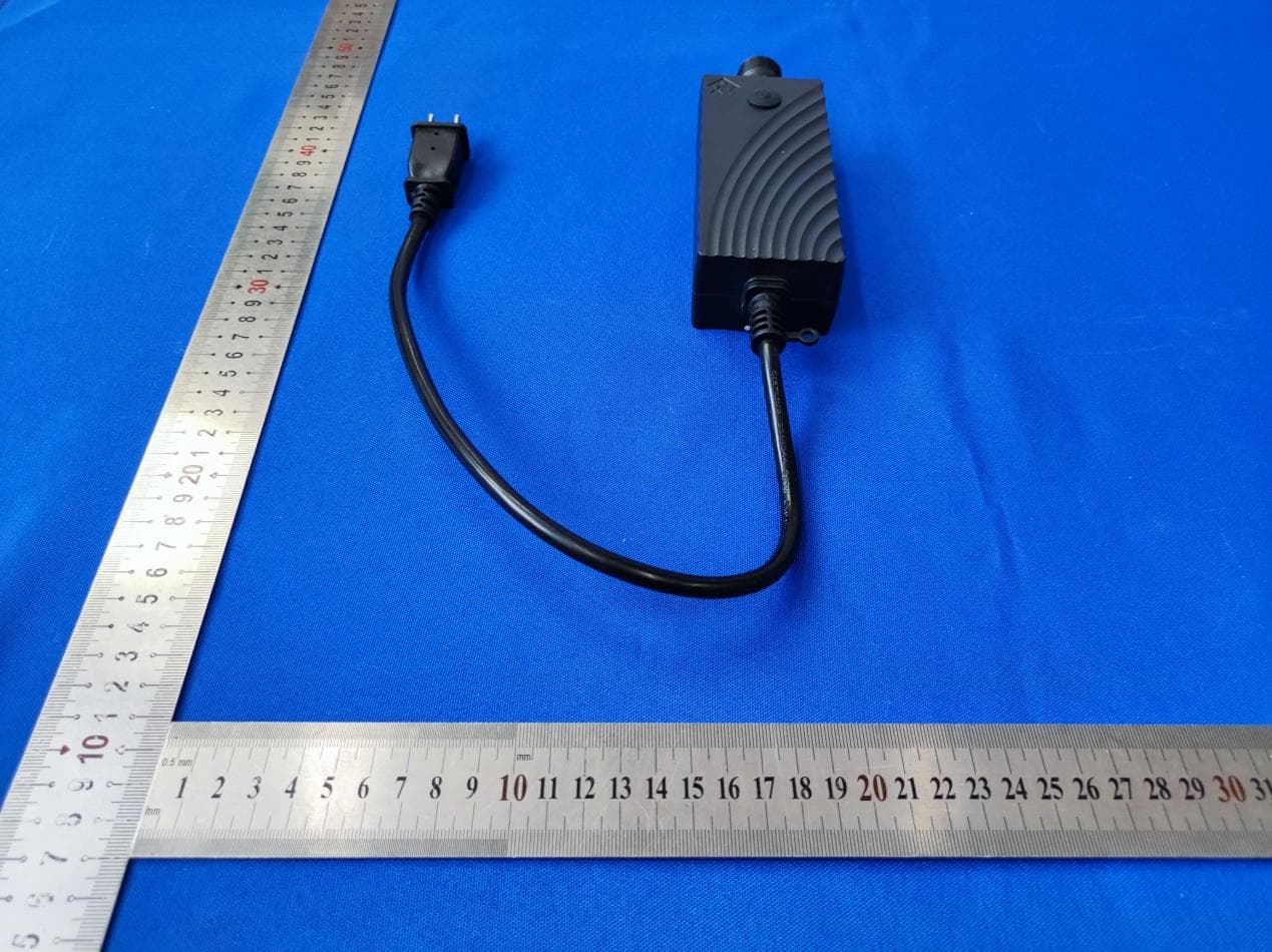 Spotlights - FCC ID 2A2QEYJ-36-4SD - Yuyao Yunjin Electrical Appliance Co., Ltd (3)