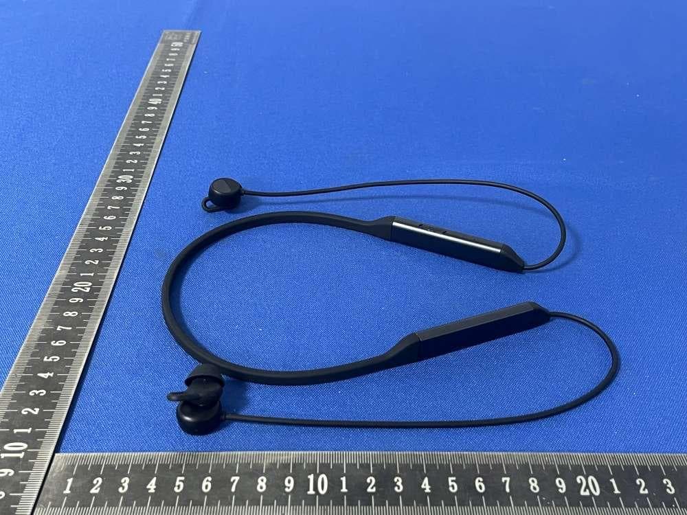 Wireless headphone - FCC ID 2A2QG-RY-WH06 - Shenzhen hanke Technology Co., Ltd (5)