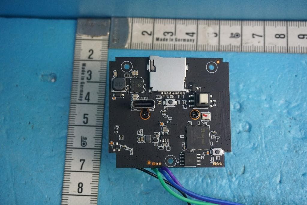 SMART BIRD FEEDER - FCC ID 2A2QS-PCD002 - Pengchuangda(Shenzhen)Industry Co.,Ltd (4)