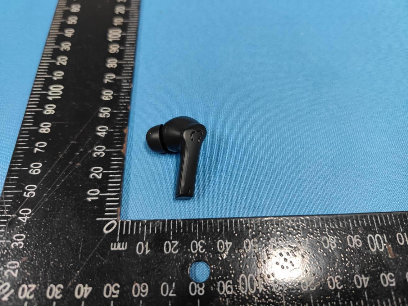 Bluetooth wireless earphone - FCC ID 2A2R9JC-18 - Shenzhen Tiancheng Jiazhao Network Technology Co., Ltd.