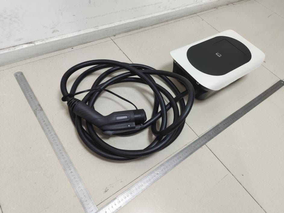 Electric Vehicle AC Charger - FCC ID 2A2RN-ACEVCEVM002L - Xiamen Joint Tech. Co., Ltd