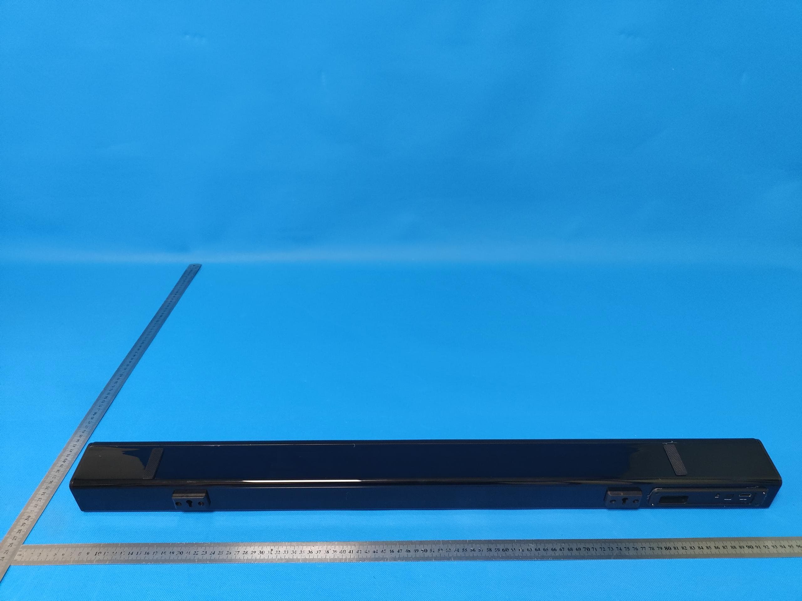 Soundbar Bluetooth speaker - FCC ID 2A2RZ-SC-1421SB - Shenzhen YUSENDA Electronics CO., LTD. (4)