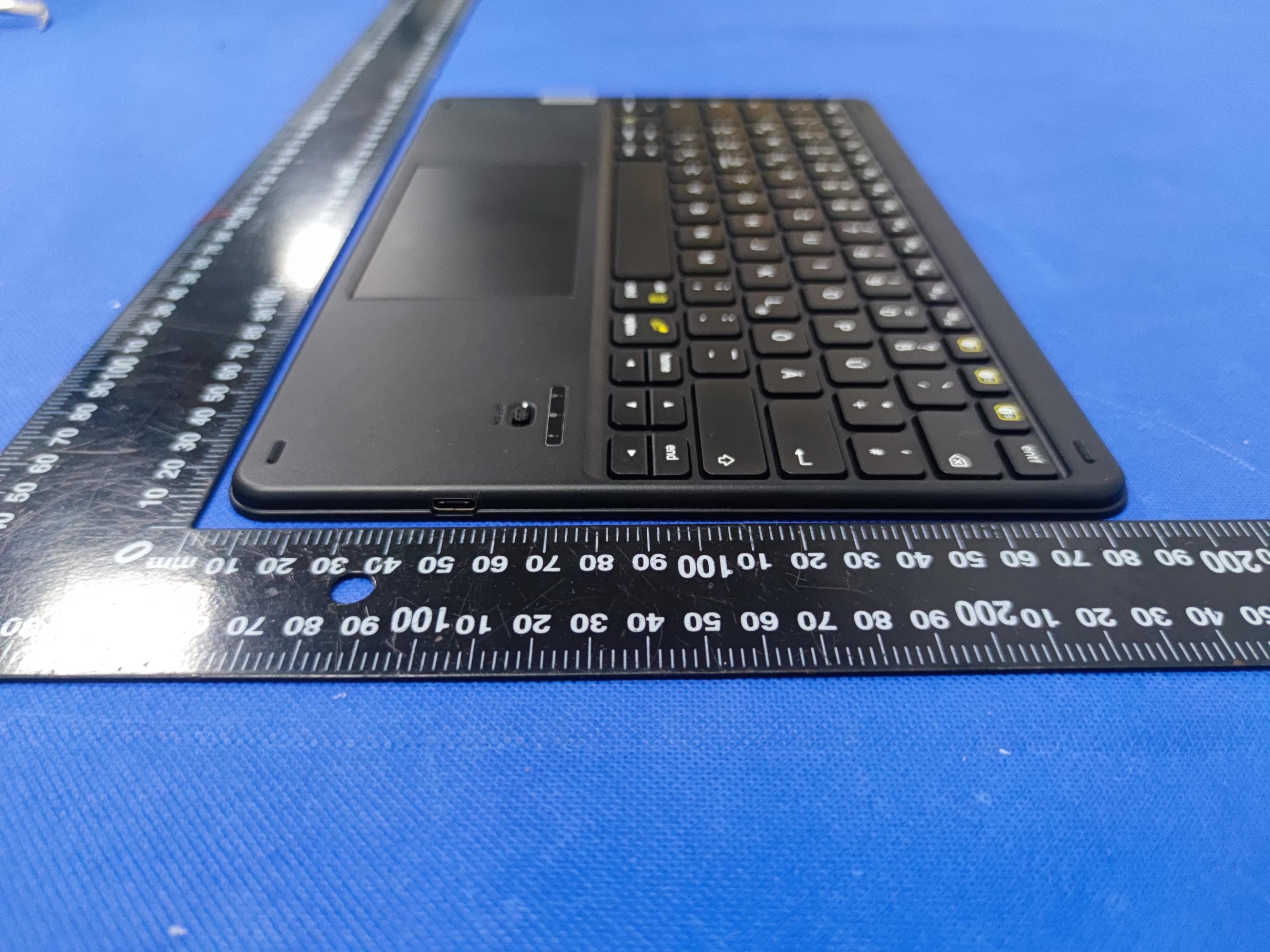 Keyboard - FCC ID 2A2T9-KB01103 - Shenzhen Inateck Technology Co., Ltd. (4)