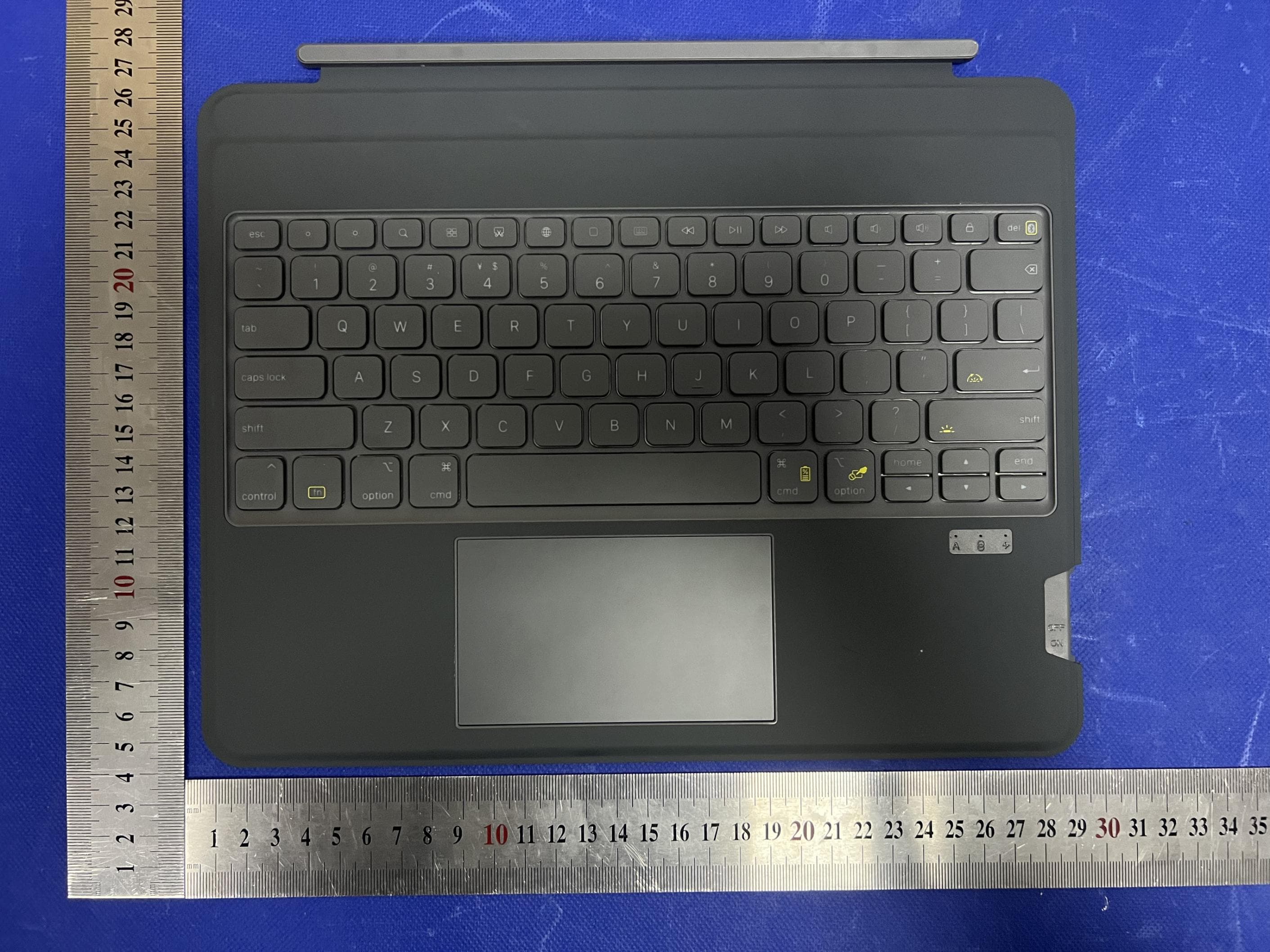 Keyboard - FCC ID 2A2T9-KB04118 - Shenzhen Inateck Technology Co., Ltd.