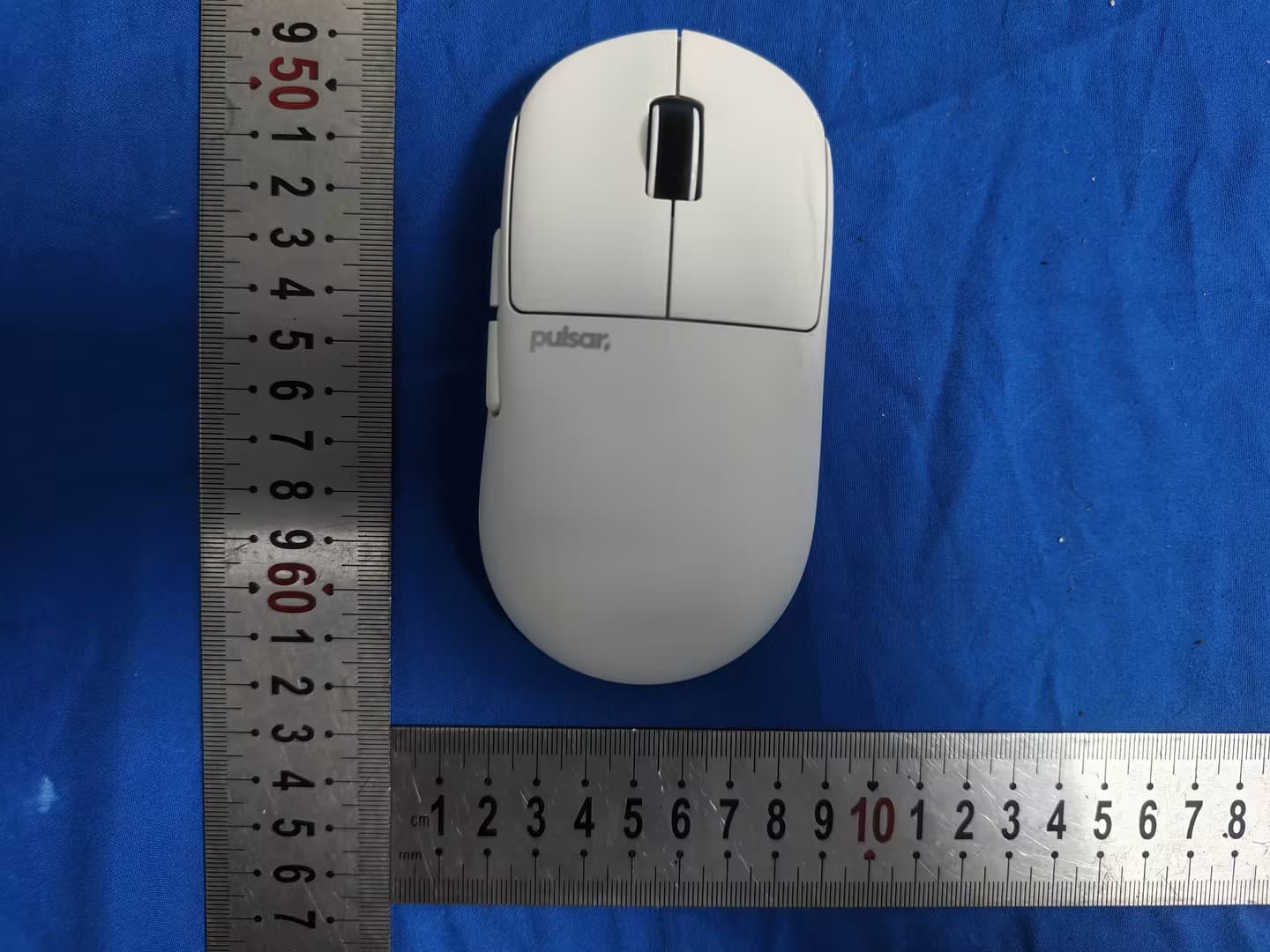 Pulsar X2N CrazyLight Medium Wireless Gaming mouse - FCC ID 2A2TU-PX2NCL201 - AplusX Inc.