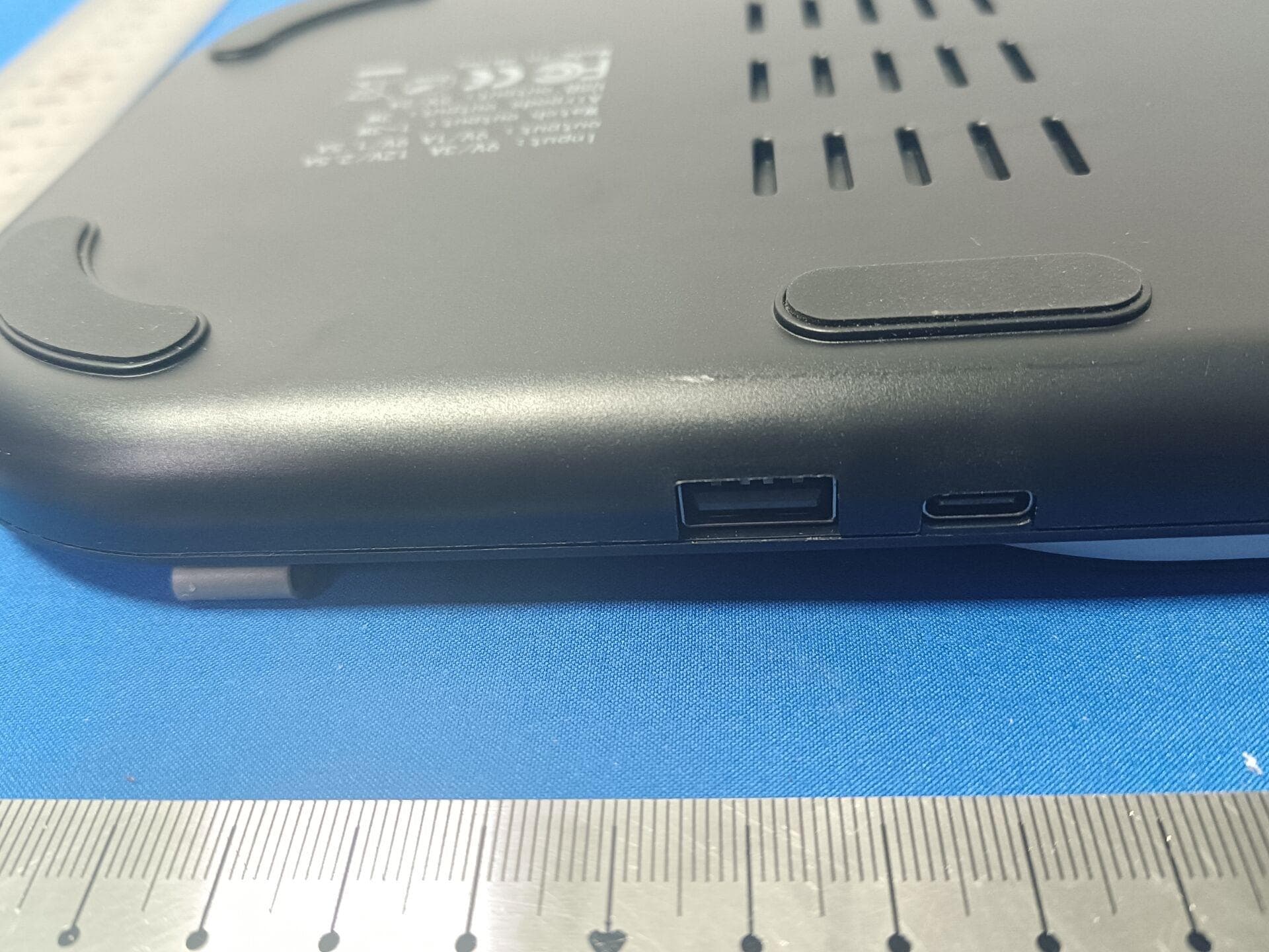 wireless charger - FCC ID 2A2UK-JJT-A06 - Dongguan Jiajiatong Plastic Mould Co. , Ltd.