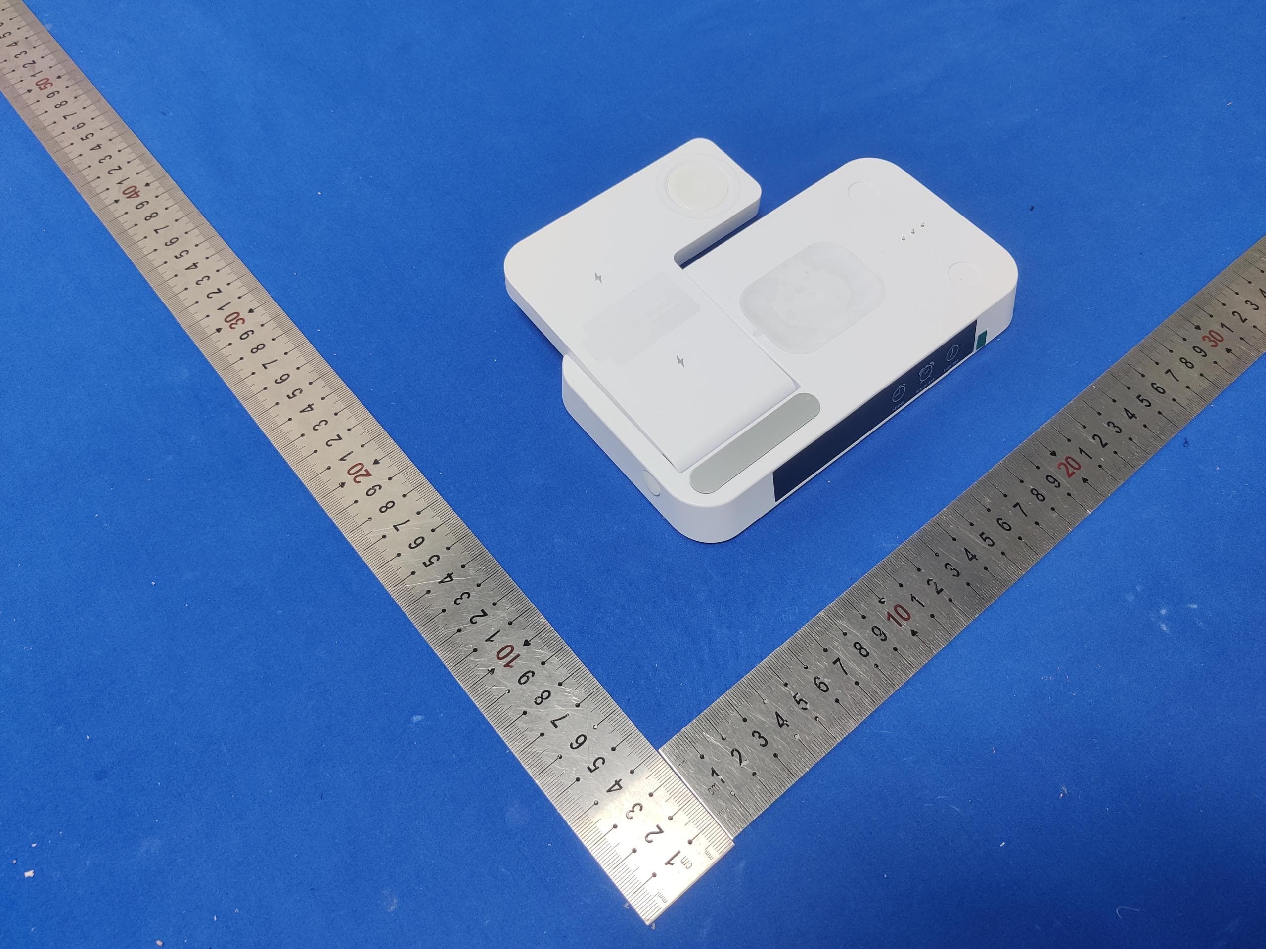 Wireless Charger - FCC ID 2A2UK-JJT-A37 - Dongguan Jiajiatong Plastic Mould Co. , Ltd. (2)